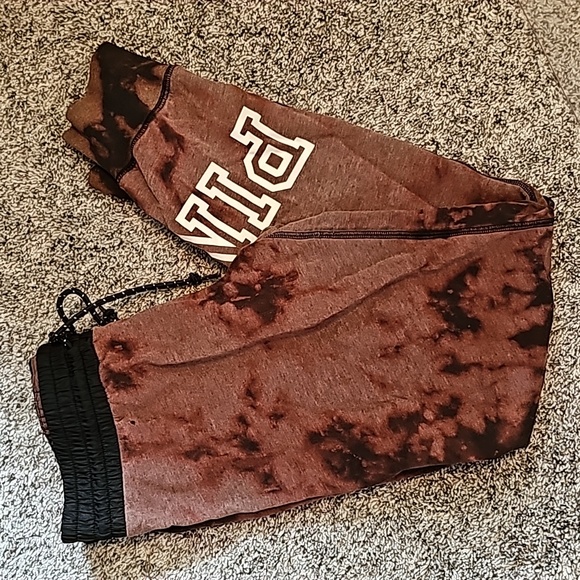 STUNNING RARE VS PINK TIE DYE JOGGERS 2016 - Picture 9 of 10